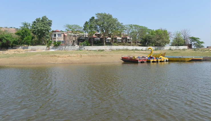 दोस्तों संग घूमने की प्लानिंग कर रहे हैं तो चले आइये दिल्ली की इन 10 जगहों पर delhi,delhi tourist places,tourist places in delhi