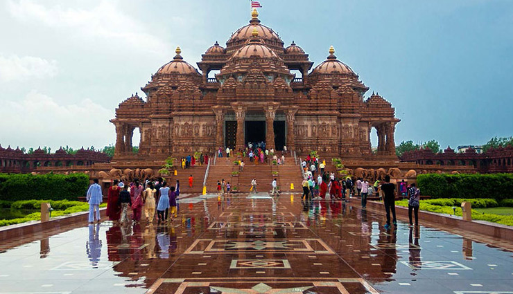 दिल्ली-एनसीआर के प्रसिद्द 5 शिव मंदिर, सावन खत्म होने से पहले कर ले दर्शन