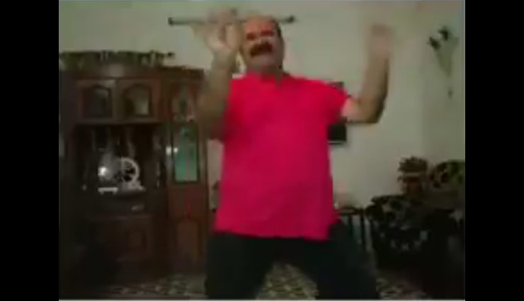 खुली किस्मत : 'डब्बू अंकल' को मिला पहला एड, किया धांसू डांस, देखे वीडियो 