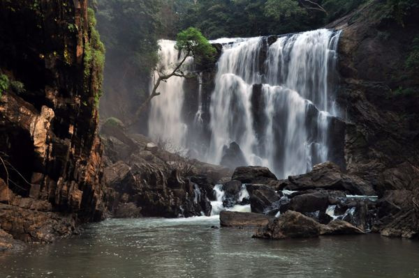 adventure attractions,dandeli,white water rafting,birdwatchers paradise,kali river,supa dam,syntheri rocks,hidden jewel,sykes point,river valley