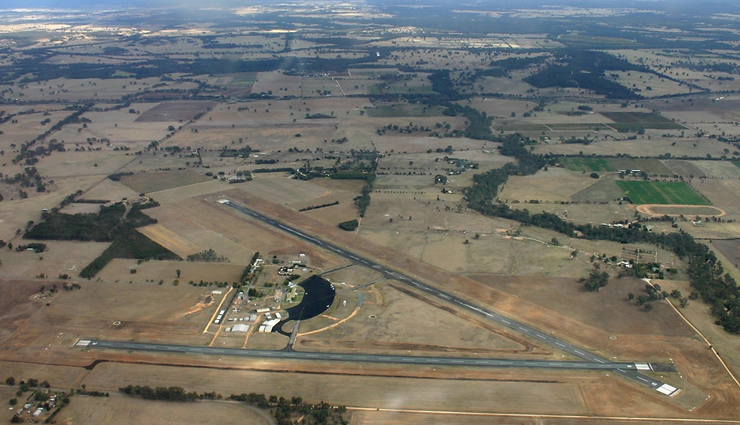 dangerous airports of india,india,airports of india,lokpriya gopinath bordoloi international airport,lengpui airport,bir tikendrajit international airport,shimla airport,mangalore airport