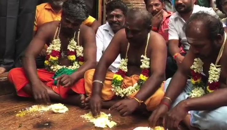 रजनीकांत की 'दरबार' हुई रिलीज, फैन्स ने फर्श पर खाना रखकर खाया, फिल्म की कामयाबी के लिए 15 दिन से थे उपवास पर