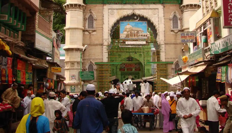 ajmer famous markets,markets in ajmer,rajasthan,best shopping places in ajmer,shopping in ajmer,rajasthan,ajmer bazaars,traditional markets in ajmer,famous street markets in ajmer,handicraft markets in ajmer,textile markets in ajmer rajasthan,local markets in ajmer,ajmer market shopping guide,popular markets for jewelry in ajmer,ajmer market exploration,ajmer market shopping tips,ajmer market souvenirs