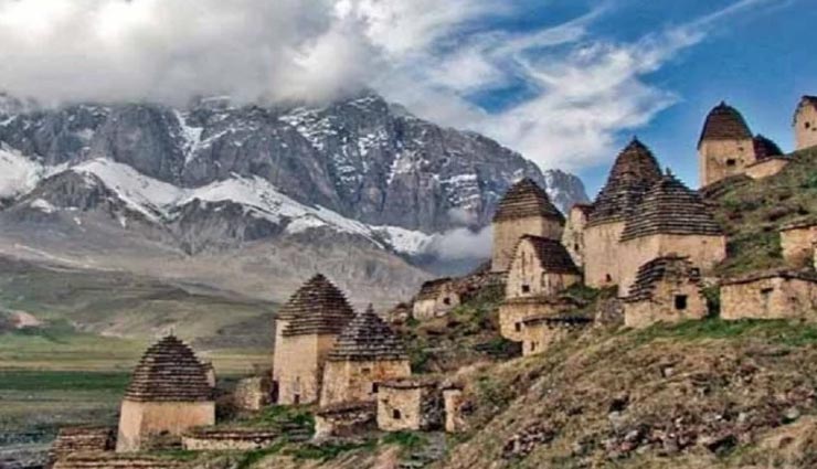 मुर्दों का शहर कहलाता हैं यह रहस्यमयी गांव, कभी लौटकर वापस नहीं आया यहां जाने वाला