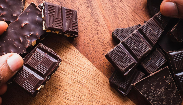 10 Proven Beauty Benefits of Dark Chocolate