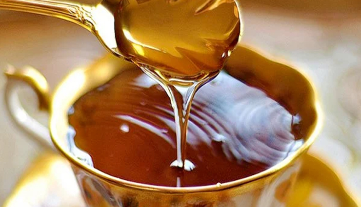 castor oil for dark circle removal,beauty benefits of castor oil,eye care tips,skin care tips,beauty tips