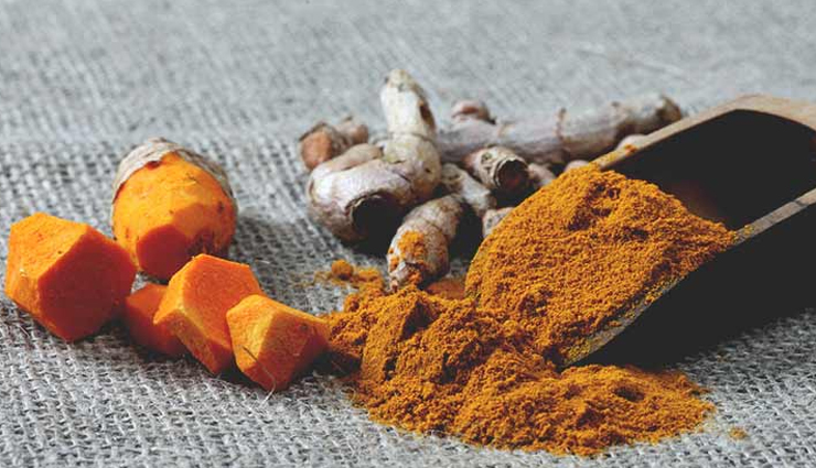 turmeric,lemon juice,Olive Oil,tomatoes,aloe vera gel,home remedies,home remedies for dark circles,skin care tips,beauty tips