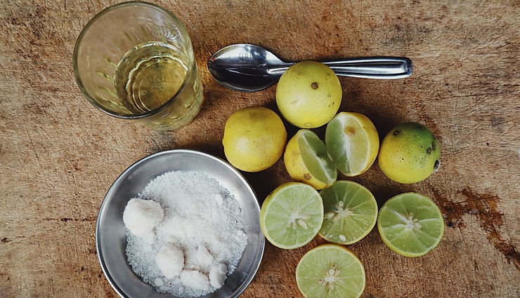 Lemon,fresh lemon juice olive oil and salt,baking soda mixed with milk,coconut oil and lemon juice,olive oil and sugar,dark elbows,home remedies to treat dark elbows,skin care tips,beauty tips,summer tips