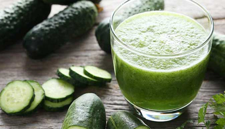 चांद से चेहरे पर दाग की तरह दिखते है काले होंठ, इन उपायों से बनाए इन्हें खूबसूरत dark lips,home remedies for dark lips,lips care tips,skin care tips,beauty tips