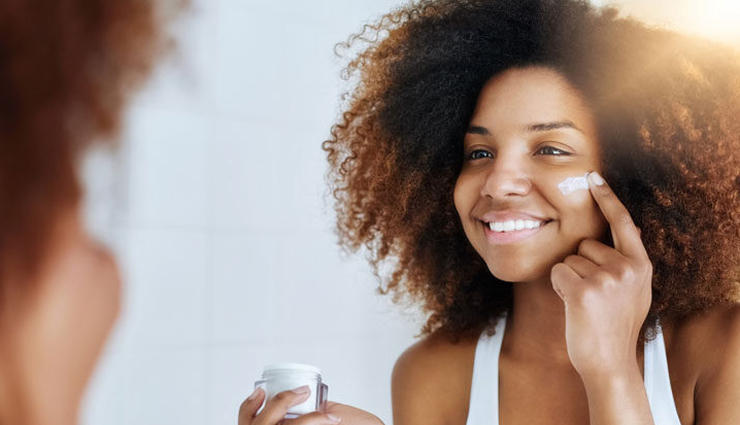 8 Natural Ways To Remove Dark Patches From Nose and Cheeks
