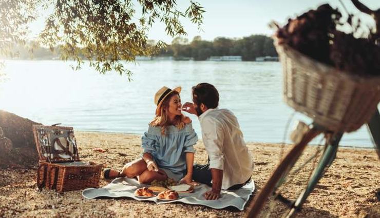 romantic date ideas,date ideas for boyfriend,dating tips,relationship tips