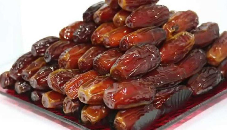 शरीर में आयरन की कमी होने पर 'खजूर' का सेवन रहता है फायदेमंद, जाने और फायदें