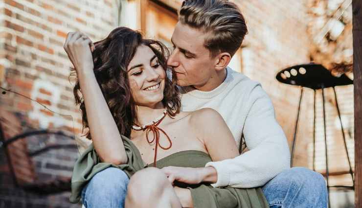 10 Ways To Make Your Date Romantic and Special