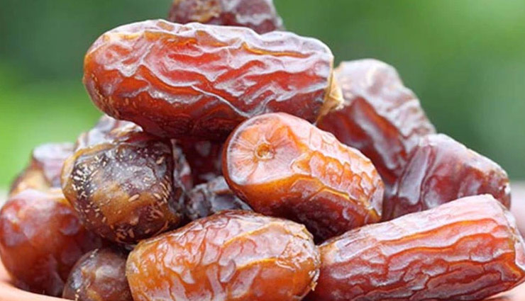 Potential Side Effects of Consuming Excessive Dates: 9 Things to Keep in Mind
