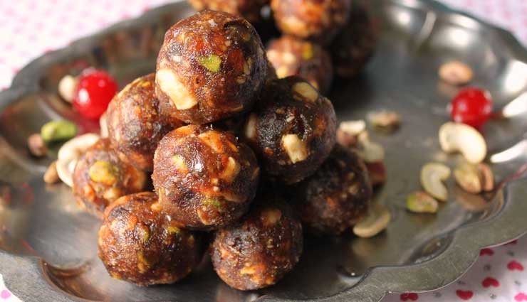 Diwali 2018- Easy To Make Dates and Nuts Ladoo