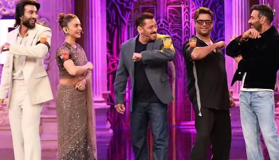 bb19 weekend ka vaar,bigg boss 19 double eviction,ashnoor kaur cry,abhishek bajaj evicted,neelam giri out,salman khan warning,tanya mittal flirt controversy,de de pyaar de 2 star cast,bigg boss 19 latest episode,bb19 drama highlights