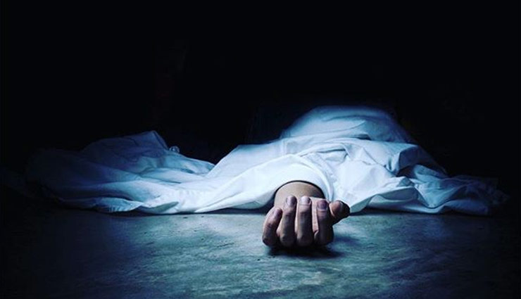 दाह संस्कार की तैयारी के समय युवक ने खोल दी आंखें, अर्थी से उठकर करी यह डिमांड