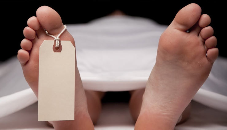 सरकारी अस्पताल के कर्मचारियों की शर्मनाक करतूत, तीन मरीजों को सुनसान जगह पर फेंका, 1 की हुई मौत