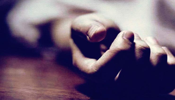 गोरखपुर : चारा मशीन में गला लगाकर चलाया, शख्स की मौत, घरवालों ने जताई हत्या की आशंका 