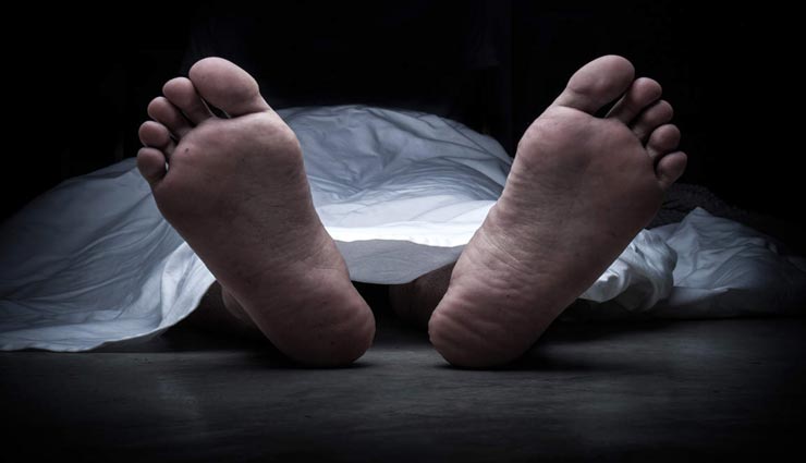 पंजाब : खेत में महिला का शव मिलने से फैली सनसनी, सिर में मारी गई 9 गोलियां