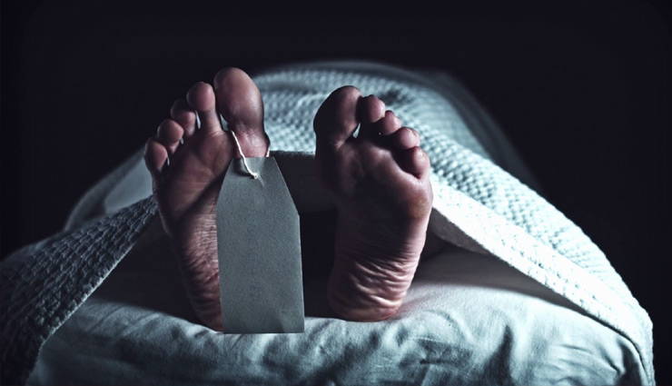 उदयपुर: कोरोना मरीज का शव पैक करने के लिए अस्पताल स्टाफ ने मांगी रिश्वत, परिजनों ने उठाया ये कदम