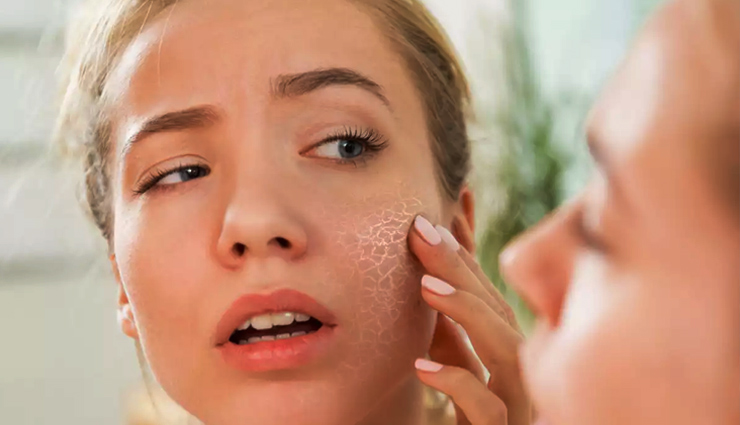 केले के छिलकों से पाएं ग्लोइंग स्किन: जानें कैसे करें उपयोग banana peel for glowing skin,benefits of banana peel for skin,how to use banana peel for skincare,natural remedies for glowing skin,banana peel face mask,banana peel for dark circles,remove acne with banana peel,skincare tips with banana peel,banana peel for tan removal,natural beauty tips with banana peel