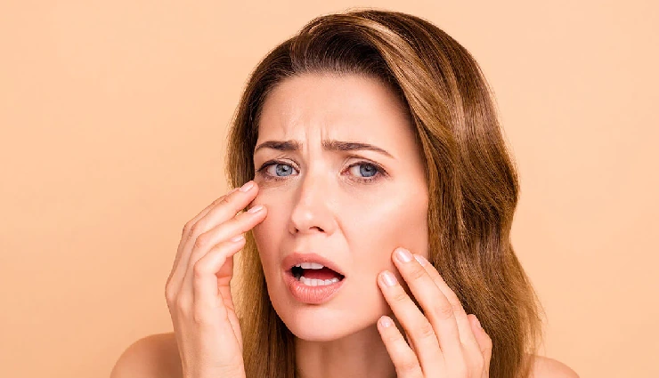 homemade body scrub,natural exfoliation,winter skincare tips,benefits of body scrubbing,glowing skin in winter,diy body scrub,prevent breakouts naturally,skin care routine,exfoliating at home,soft smooth skin,healthy winter skin,natural skincare remedies,body care tips,best scrubs for dry skin