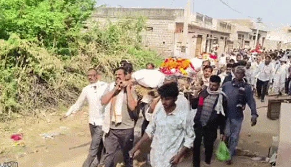 राजस्थान में दिल दहला देने वाला मंजर, एक आंगन से उठीं 5 अर्थियां; मासूम आयुष की देह देख सन्न रह गया गांव