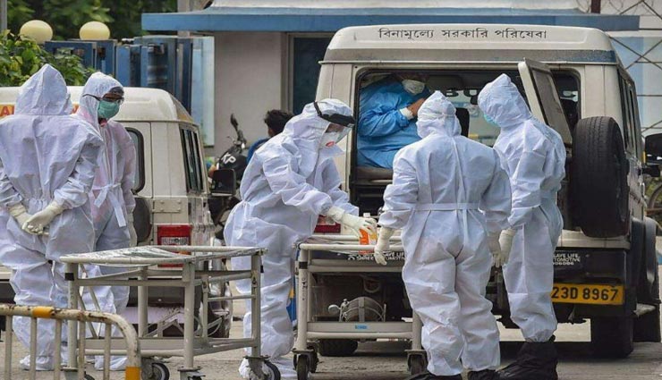 अलवर : कोरोना संक्रमितों की बढ़ी संख्या से अस्पतालों पर पड़ा दबाव, मिले 1214 नए मामले