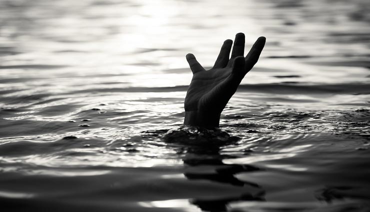 मध्यप्रदेश : तालाब में नहाने गईं थी तीन बहने, डूबने से हुई सभी की मौत 