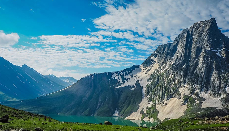 Welcome New Year At These 10 Amazing Places in India