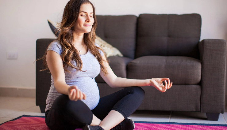 healthy pregnancy habits,natural childbirth tips,promoting vaginal delivery,pregnancy wellness tips,prenatal nutrition,exercise during pregnancy,childbirth education classes,mind-body practices for labor,hydration during pregnancy,prenatal care importance,labor support team,optimal labor positions,avoiding unnecessary interventions,positive birth mindset,natural birth preparation