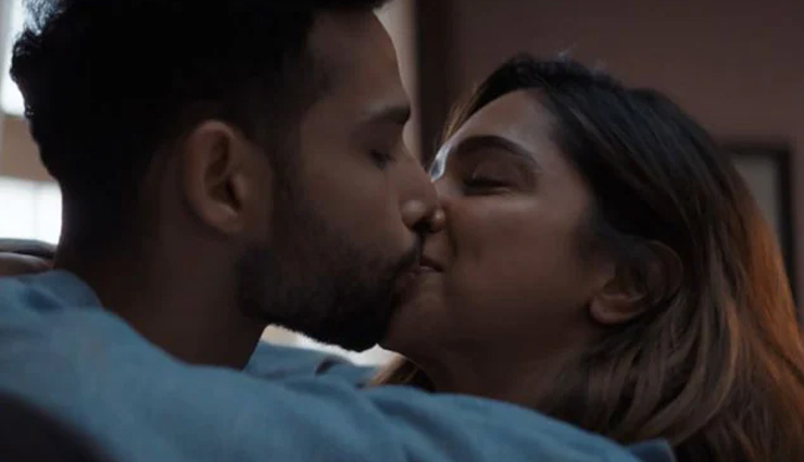 शाहरुख से लेकर करीना तक ये सितारें शादी के बाद फिल्मों में दे चुके हैं बोल्ड और किसिंग सीन्स, लाइफ पार्टनर ने जताई थी नाराजगी! Shah Rukh Khan,Kareena Kapoor,kissing scenes after marriage,bollywood gossips in hindi