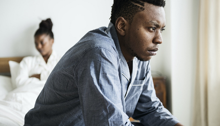 signs of deflection in a relationship,red flags of defensiveness,relationship communication warning signs,recognizing deflection behaviors,deflection in couples,communication issues in relationships,spotting evasion in a partnership,relationship deflection patterns,red flags of emotional avoidance,warning signs of defensive behavior