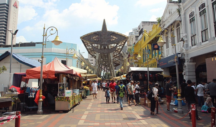 want to buy beautiful lehenga cheaply go shopping in these markets of delhi,holiday,travel,tourism