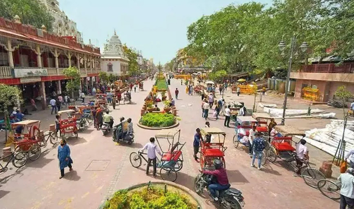 want to buy footwear cheaply come to these markets of delhi,holiday,travel,tourism