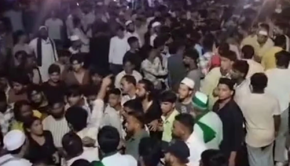 देहरादून: धार्मिक पोस्ट पर छात्र की टिप्पणी से तनाव, रात में सड़कों पर उतरी भीड़