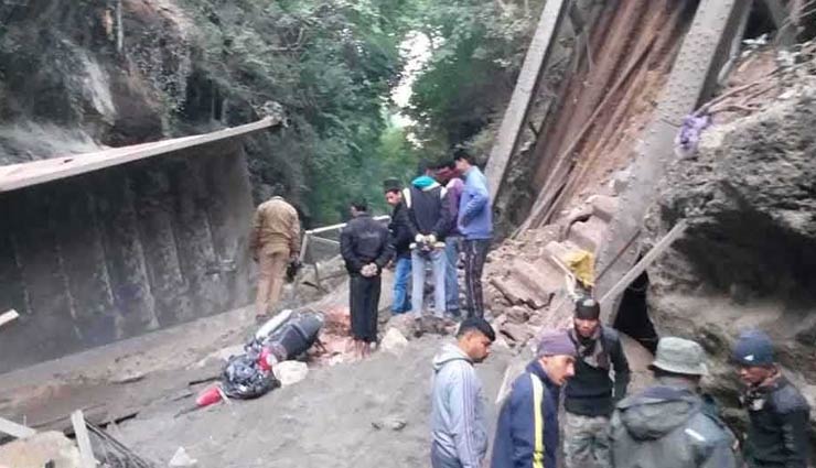 बड़ी खबर : देहरादून में बड़ा हादसा, पुल टूटा, दो की मौत, कई लोग घायल