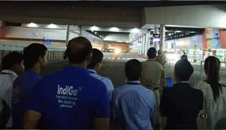 धमकी : दिल्ली एयरपोर्ट के टर्मिनल 2 पर बम है, बचा सको तो बचा लो