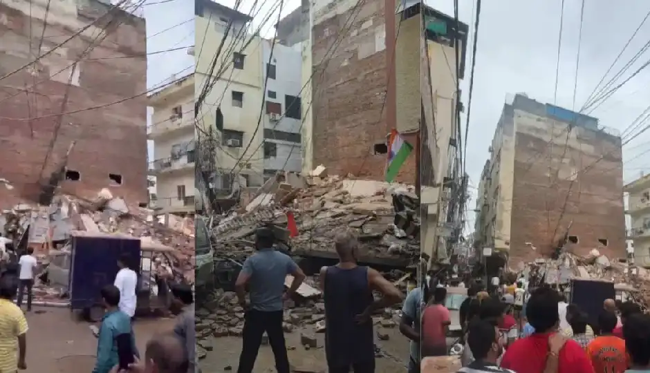 दिल्ली के सत्य निकेतन के पास इमारत ढही, मलबे में कई लोगों के फंसे होने की आशंका