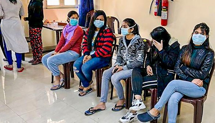दिल्ली  : कोरोना वायरस का डर, अस्पताल ने बंद की बायोमेट्रिक अटेंडेंस