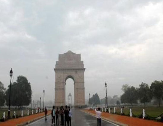दिल्ली में सुबह बदली छाई, न्यूनतम तापमान सामान्य से चार डिग्री ऊपर
