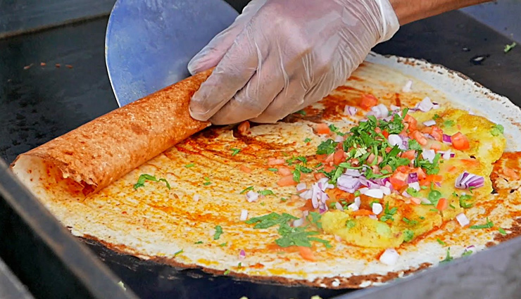 delhi,delhi celebrity enjoying food,bollywood celebrity delhi food