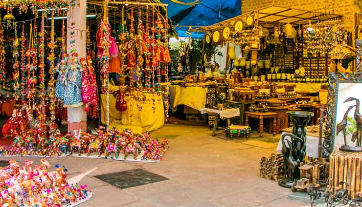 diwali shopping ke liye best hai delhi ke ye markets,travel tourism