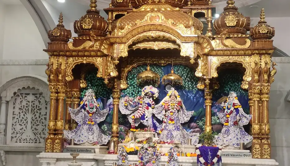 मथुरा-वृंदावन नहीं जा पा रहे? दिल्ली के इन 6 मंदिरों में मनाएं जन्माष्टमी