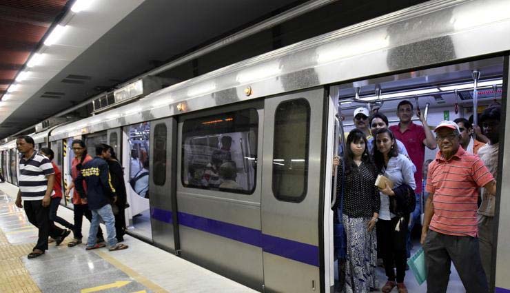 जब लोगों ने पूछा क्या मेट्रो में TikTok वीडियो बनाया जा सकता है, DMRC ने इस अंदाज में दिया जवाब