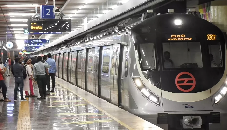 बदल गई समय-सारणी, दिल्ली मेट्रो दो दिन सुबह 4 बजे से चलेगी; जानें पूरा शेड्यूल