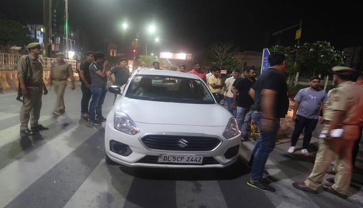 केंद्रीय मंत्री नड्डा के OSD से कार लूटी, घेराबंदी पर नोएडा में कार छोड़कर भागे बदमाश