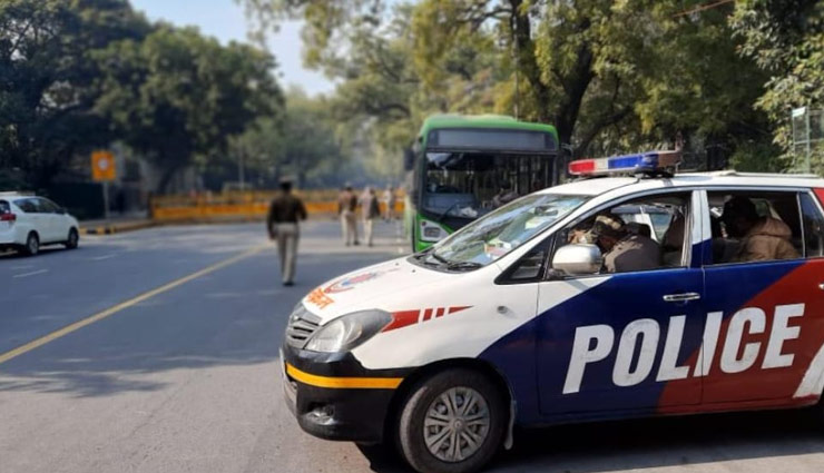 दिल्ली के लक्ष्मी नगर से पाक आतंकी गिरफ्तार, AK-47, 50 गोलियां और हैंड ग्रेनेड बरामद