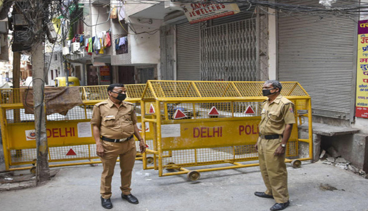 दिल्ली : लॉकडाउन के दौरान शख्स को पुलिस ने रोका, तो हेड कांस्टेबल पर थूका, गिरफ्तार 